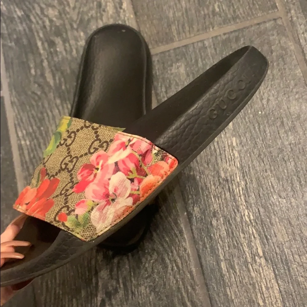 Gucci Black Slides with Floral GG Canvas Strap